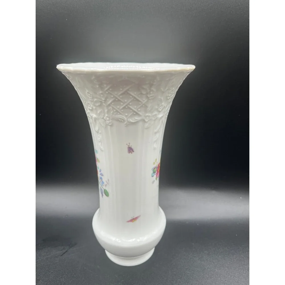 Vtg Kaiser Germany White Porcelain Vase Floral Bouquet Butterfly Motif 8